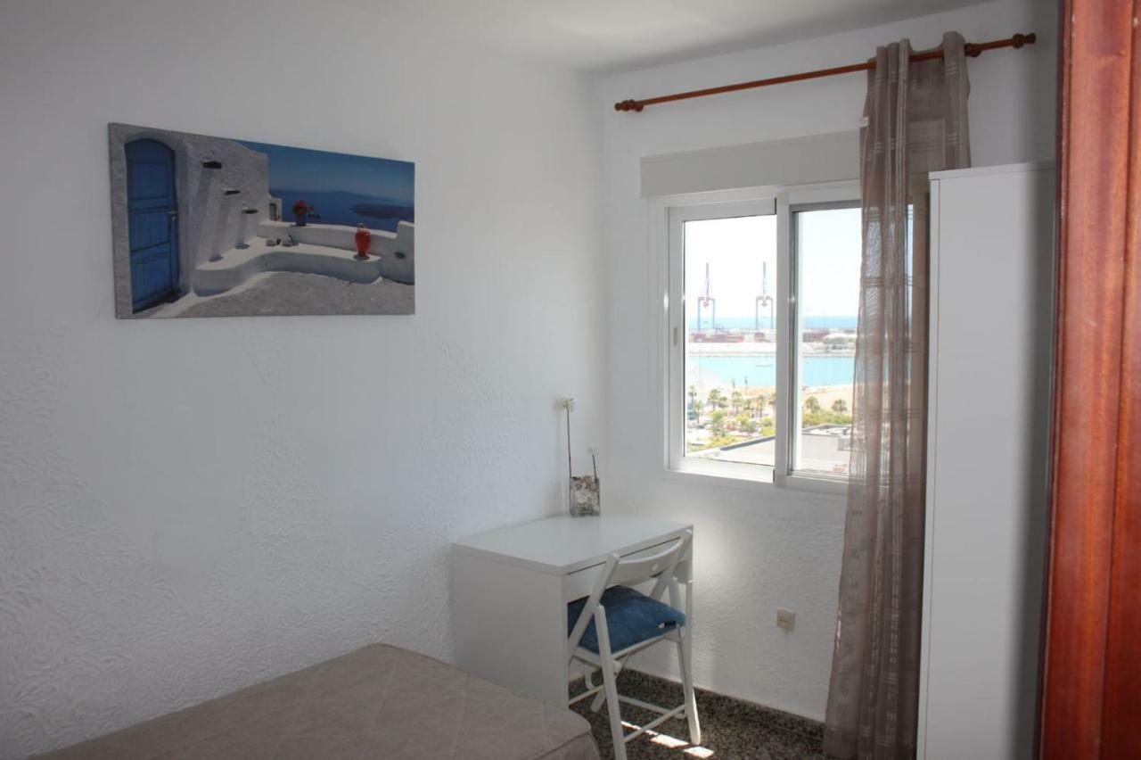 Apartamento Plaza Reina Malaga Exterior photo